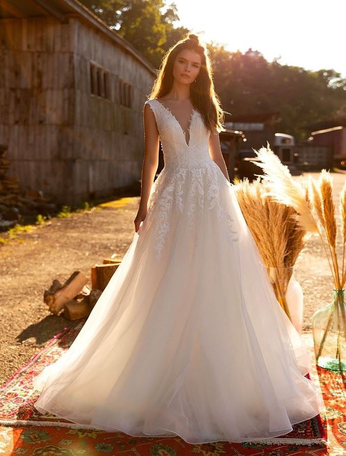 Online second outlet hand wedding dresses